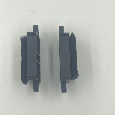 Accessori di kit di plastica per porte e finestre in blocco di alluminio altamente resistente alla polvere altezza 3-25 mm e larghezza 3-50 mm