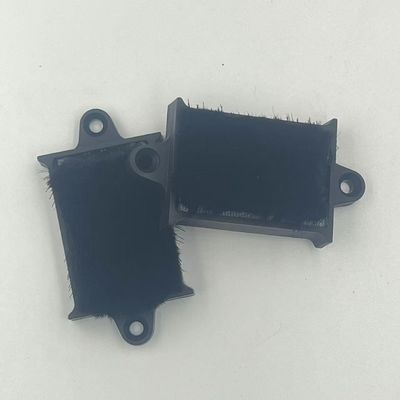 Accessori di kit di plastica per porte e finestre in blocco di alluminio altamente resistente alla polvere altezza 3-25 mm e larghezza 3-50 mm