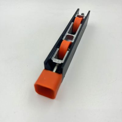 Doppia porta scorrevole a cuscinetto di nylon e rotolo di finestra per progetti di ristrutturazione di appartamenti