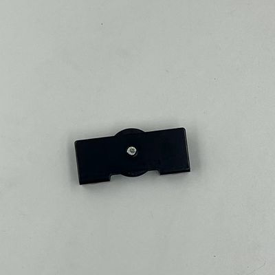 Apparecchiature per porte e finestre personalizzate
