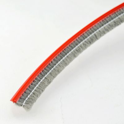 NERO/GRAU/BRAUN/BLANCO/ALTRO Pile di porta scorrevole in alluminio, finestra, striscia meteo, spazzola per finestre, piattaforma per appartamento personalizzata