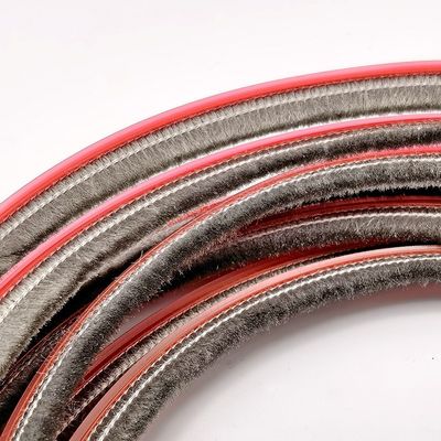 NERO/GRAU/BRAUN/BLANCO/ALTRO Pile di porta scorrevole in alluminio, finestra, striscia meteo, spazzola per finestre, piattaforma per appartamento personalizzata