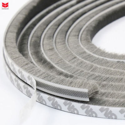100% Pp Material Wool Pile Weather Strip con stile di design moderno e certificato ISO9001 2008 in colori grigio nero