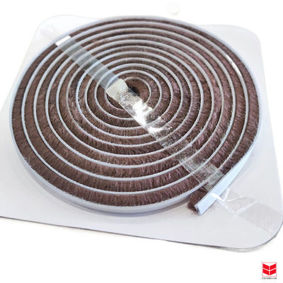 6.8 * 5 / 6 / 7 / 8 Pelle di spazzola Strip di sigillo per porte e finestre Design moderno altezza pila 3-25mm larghezza 3-50mm